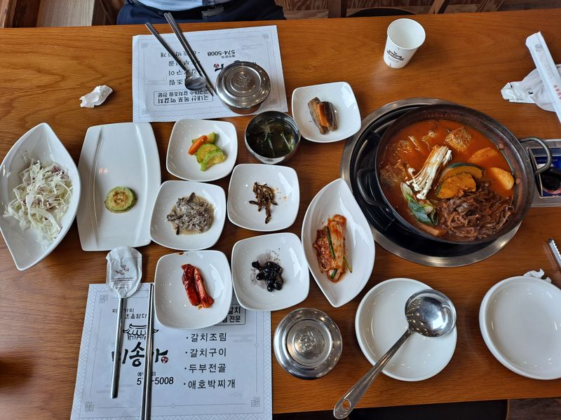 파일:갈치조림 상차림.jpg