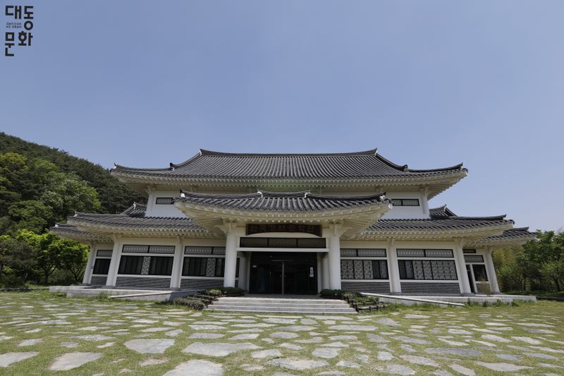 파일:한국가사문학관-외관-대동문화재단 보유사진.jpg