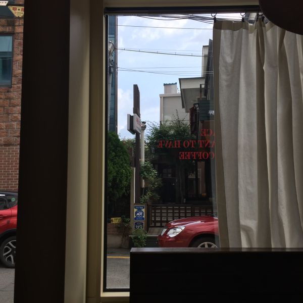 파일:동리단길카페거리-컴피코지 내부.JPG