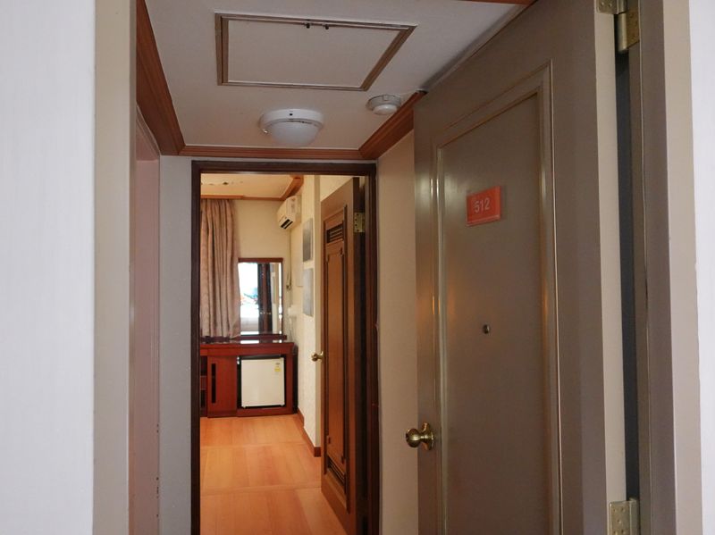 파일:금수장호텔-객실 입구.JPG