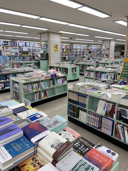 파일:충장서림 내부.jpeg