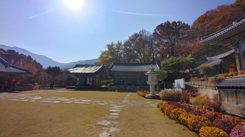 파일:원효사 앞마당2.jpg