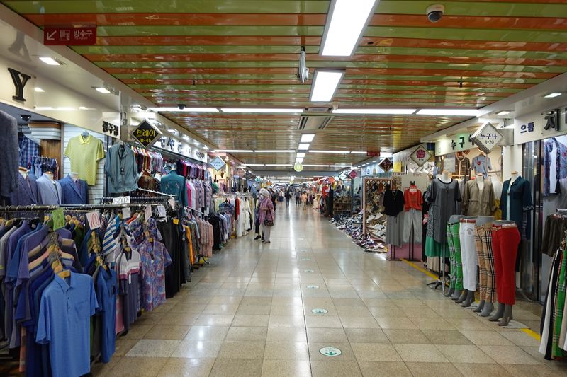 파일:금남지하도상가-상가 복도.JPG