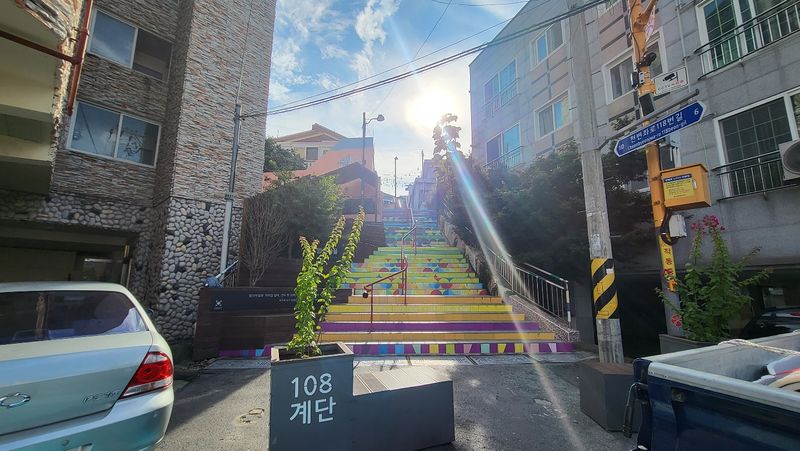 파일:청춘발산마을-108계단.jpeg