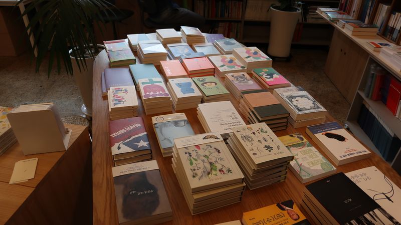 파일:책과생활 큐레이팅 도서.jpeg