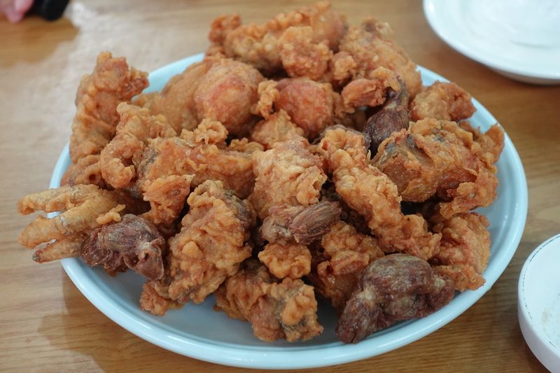 파일:양동 닭전머리-수일통닭 반마리.JPG